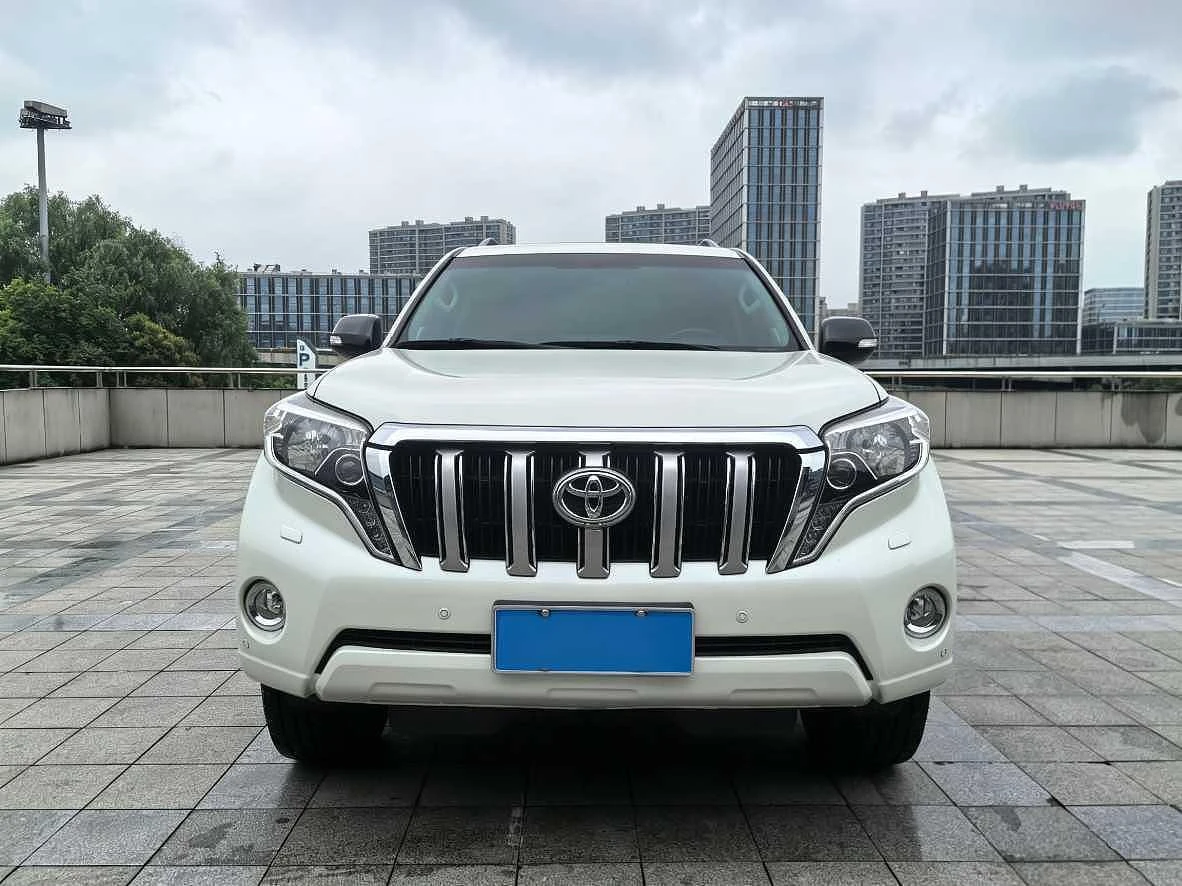 Toyota Prado - exterior