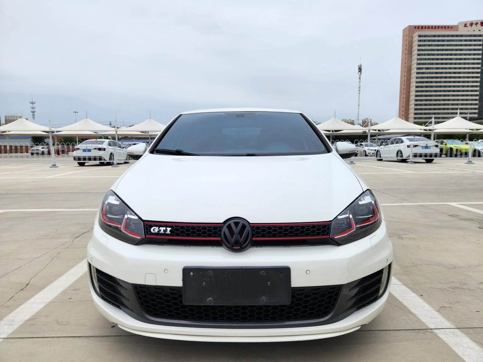 Volkswagen Golf GTI 2.0TSI (GT Trim) - exterior