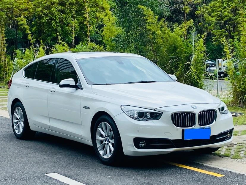 BMW 5 Series 528i Gran Turismo - exterior
