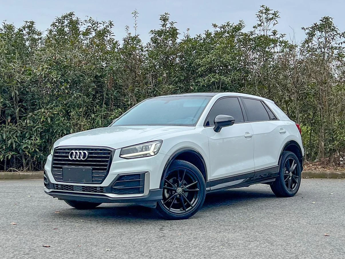 Audi Q2L 35TFSI Progressive Dynamic