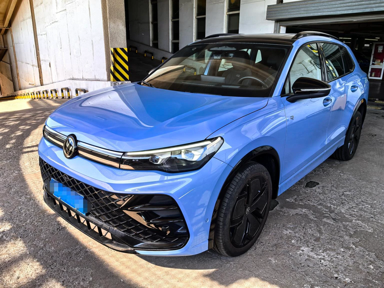 Volkswagen Tiguan L Pro 380TSI 4WD R-Line Intelligent Premium Edition