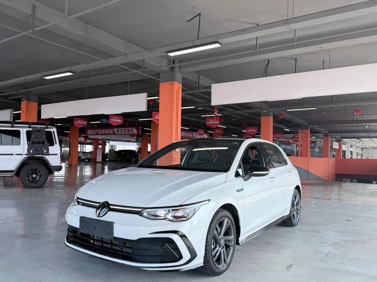 Volkswagen Golf 280TSI DSG R-Line 50th Anniversary Legend Edition