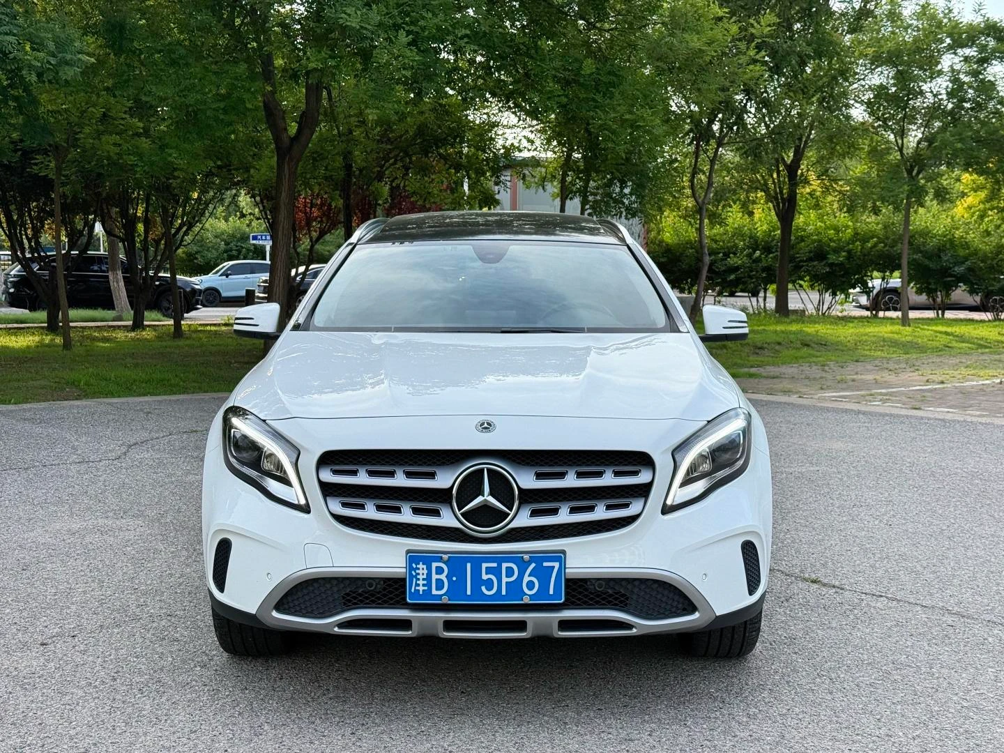 Mercedes-Benz GLA 200 - exterior