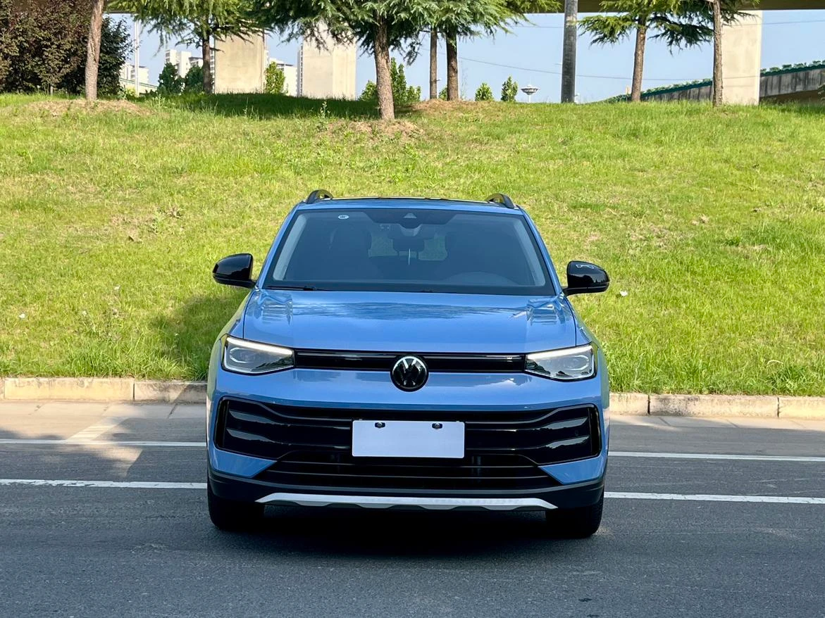 Volkswagen Tharu XR 300TSI Ruiyi Edition - exterior