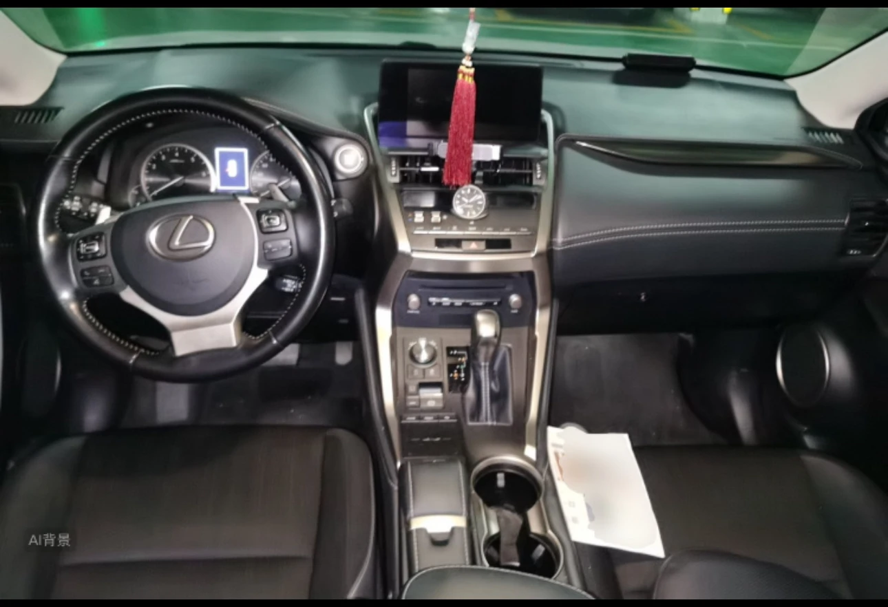 Lexus NX200  - interior