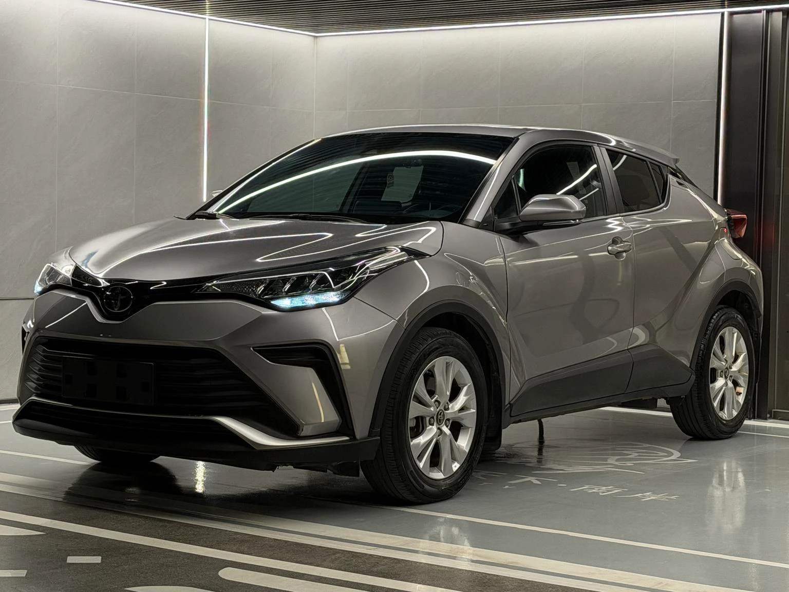 Toyota IZOA 2.0L (Dynamic / Yi Dong Trim)