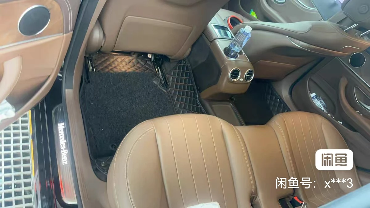 Mercedes-Benz 300L  - interior