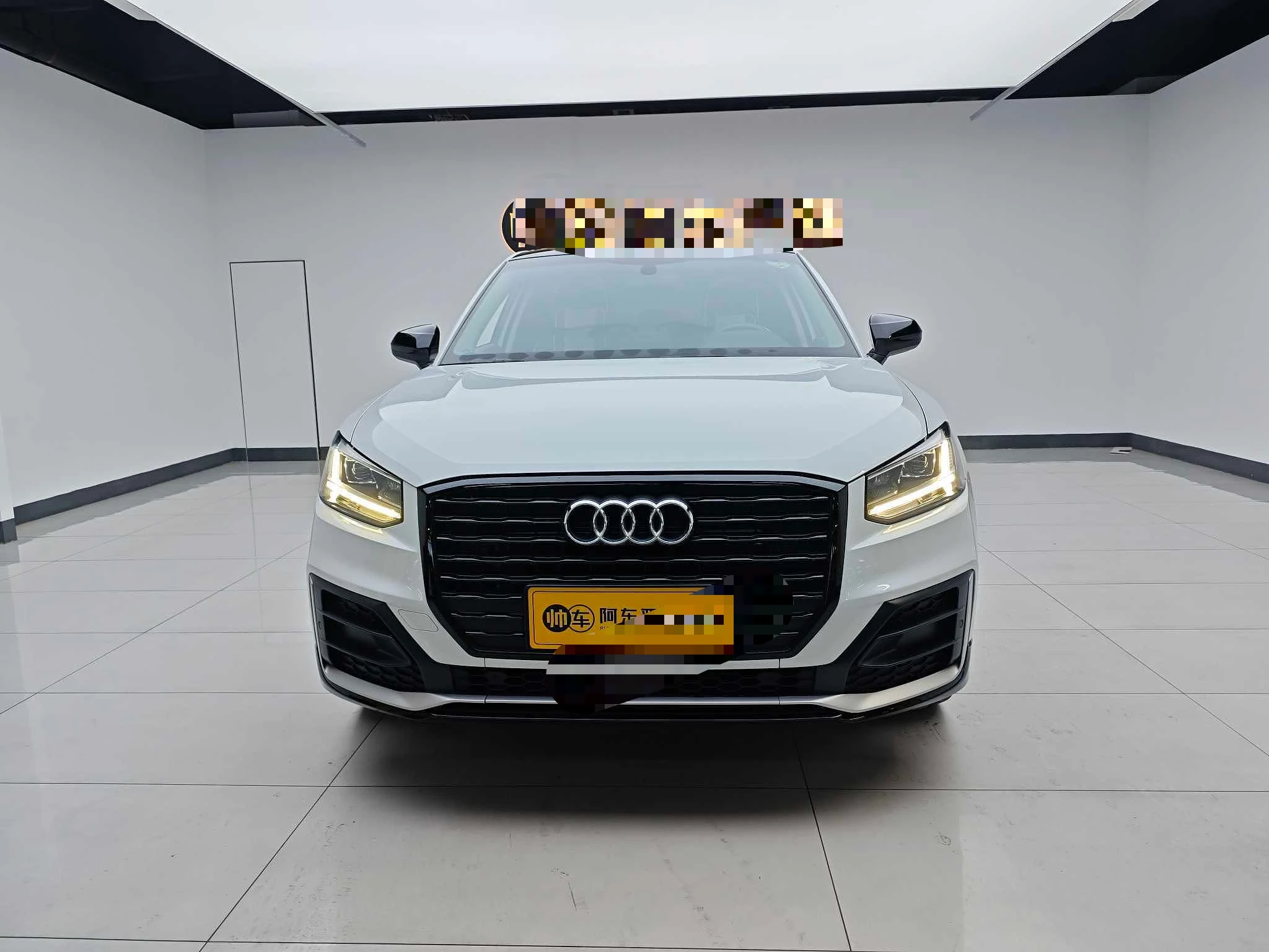 Audi Q2L 35 TFSI - exterior