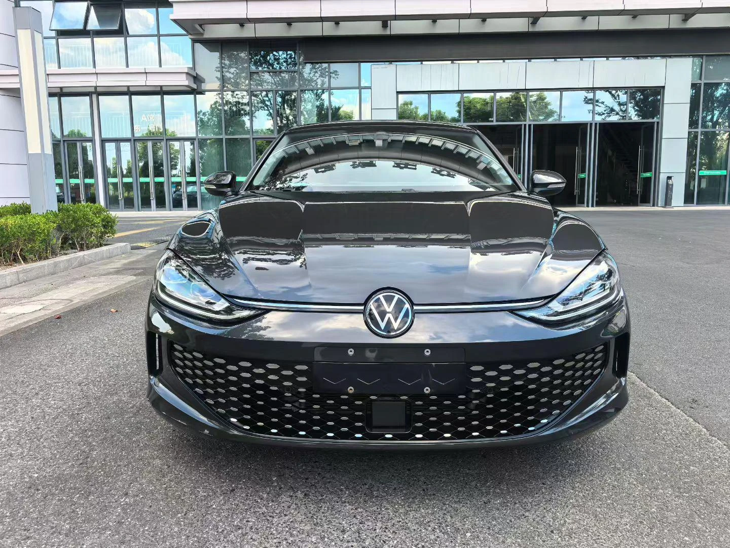Volkswagen Lamando L 280TSI DSG Spicy Edition - exterior