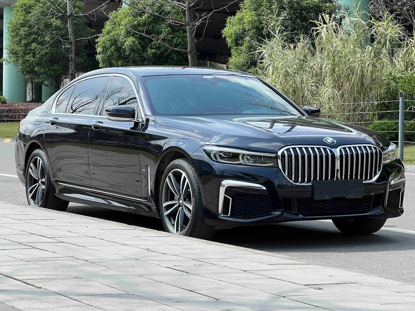 BMW 7 Series 2021 730Li M Sport Package