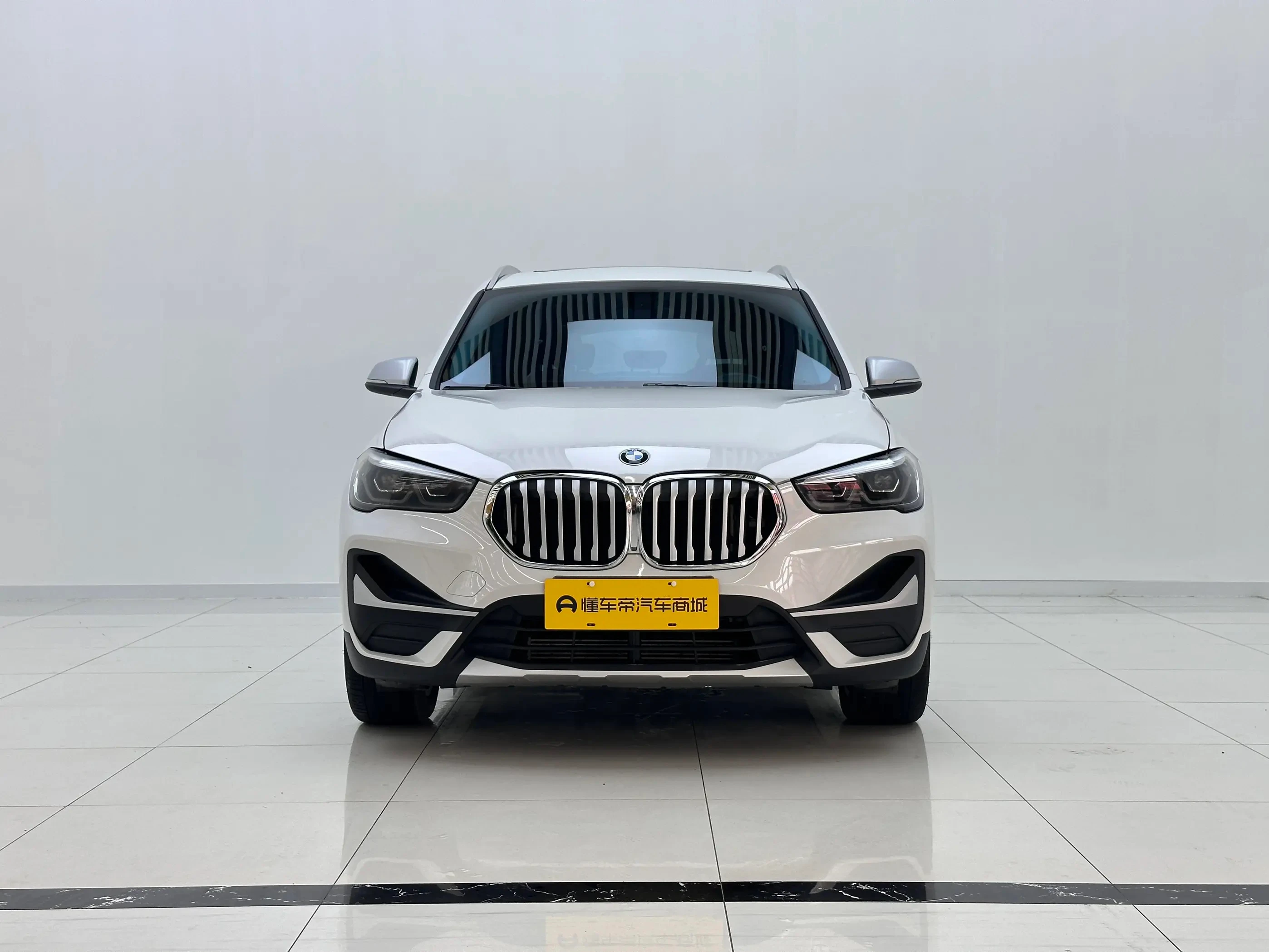 BMW X1 20Li sDrive Fashion - exterior