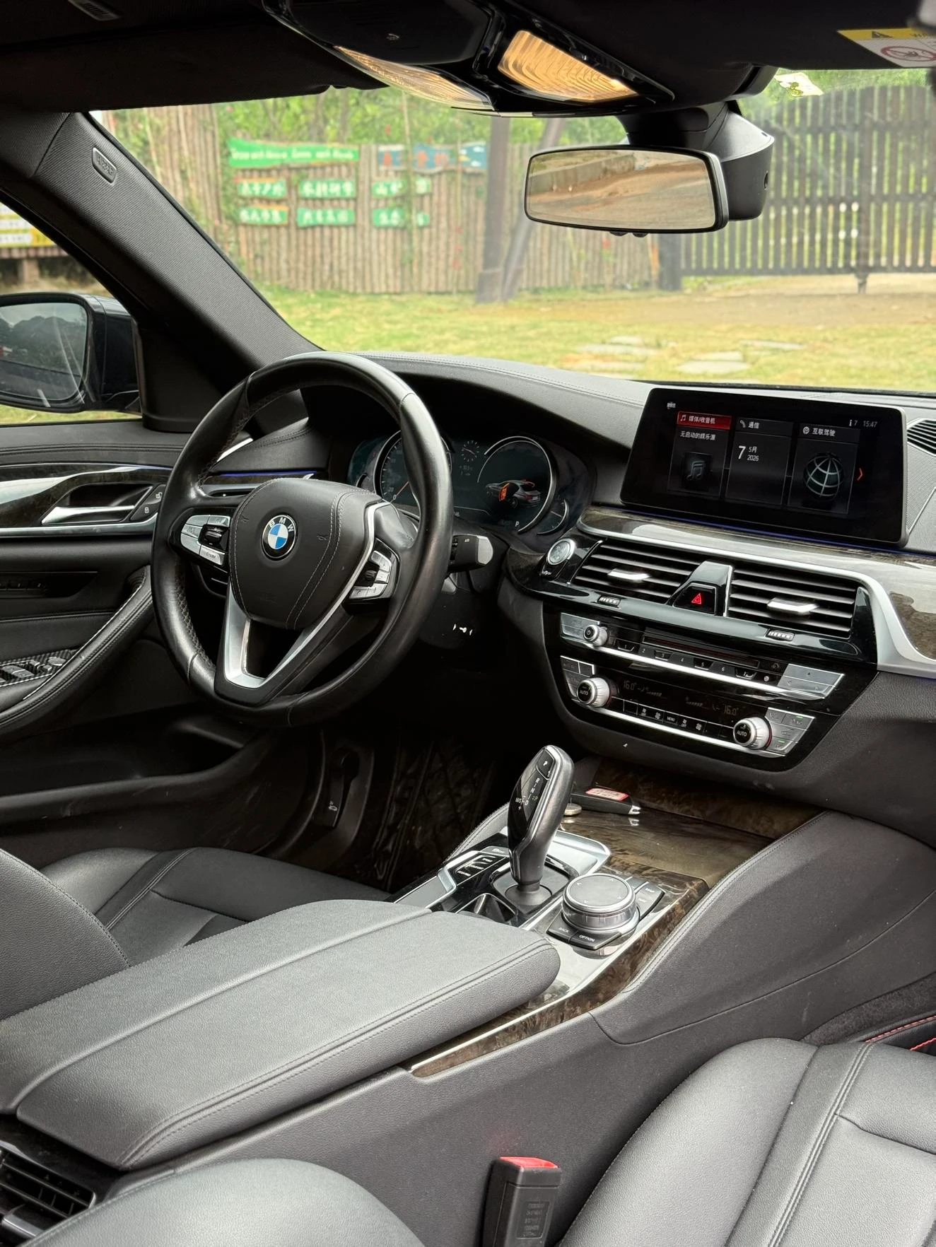BMW 525 Li M Sport - interior