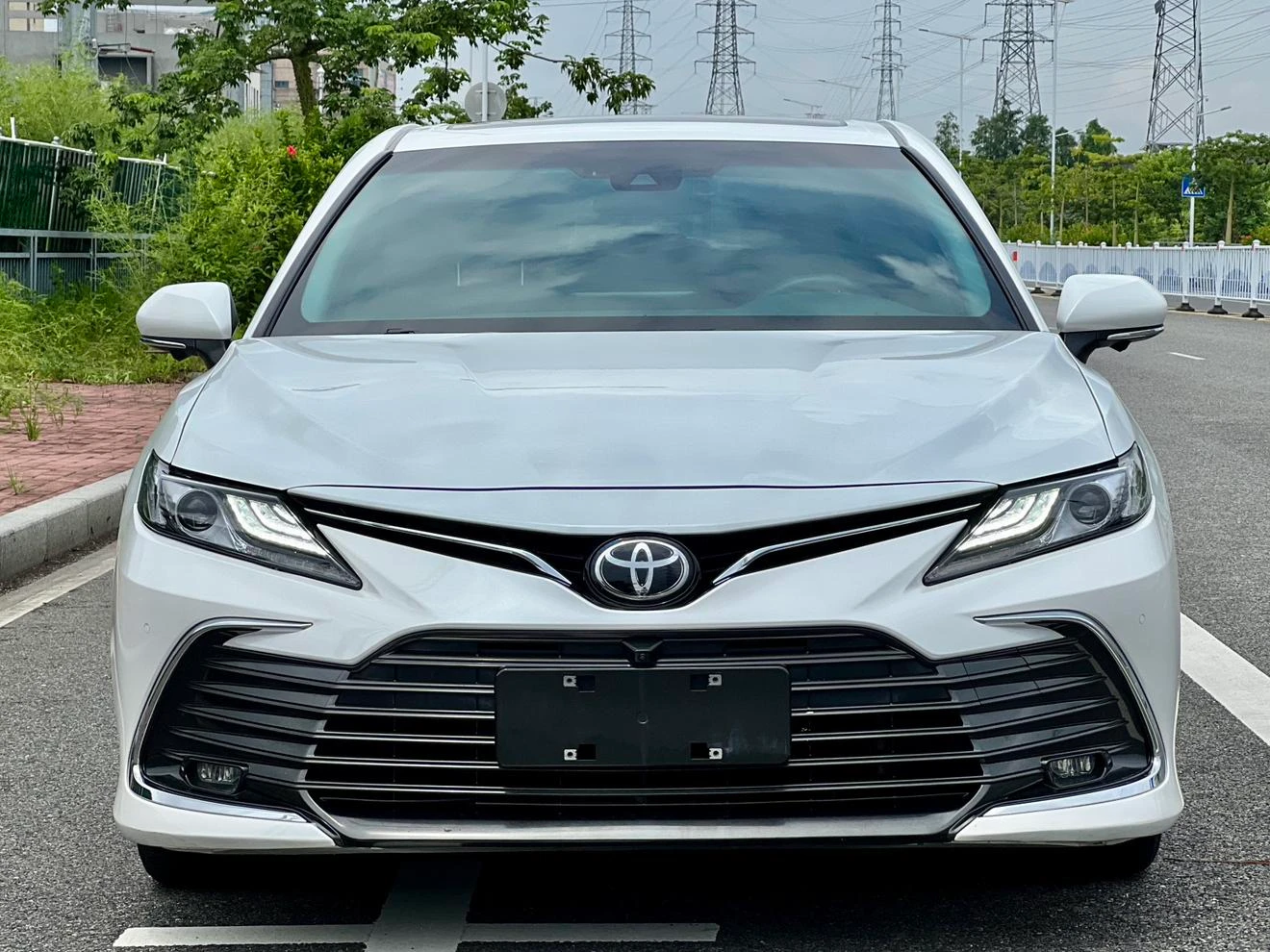 Toyota Camry 2.0L 2WD (2021 Luxury / Haohua Trim) - exterior