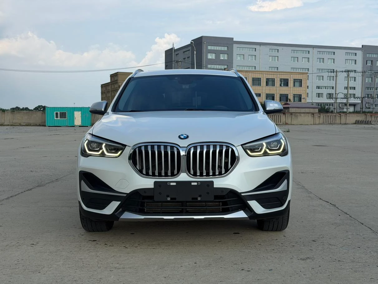 BMW X1 sDrive20Li  - exterior