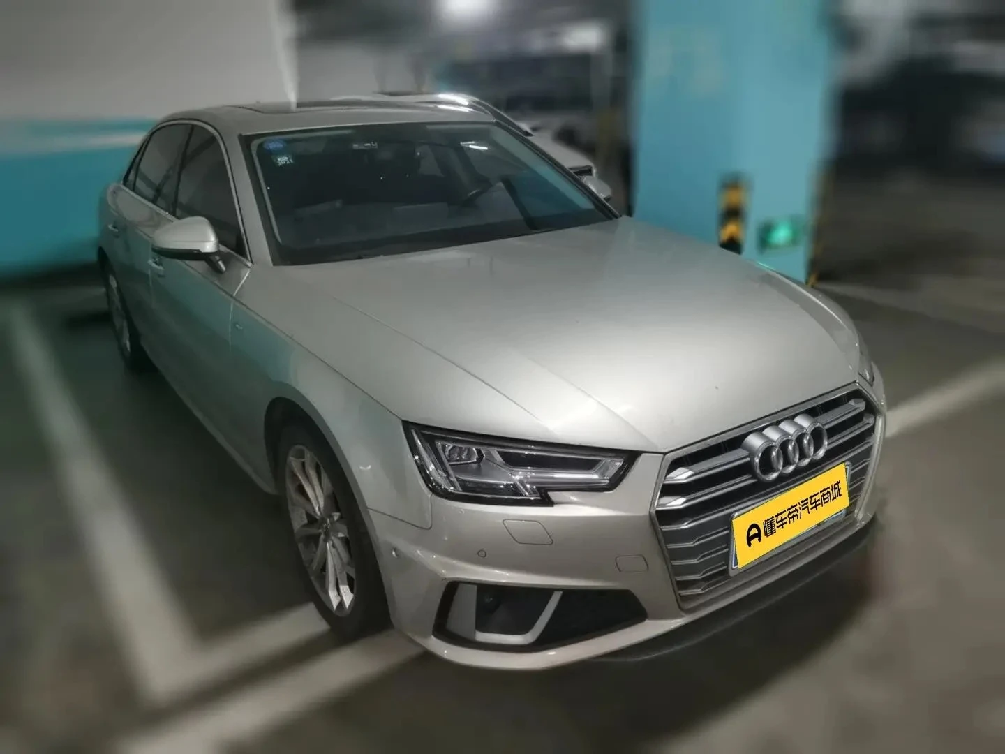 Audi A4L 40 TFSI Fashion Line - exterior