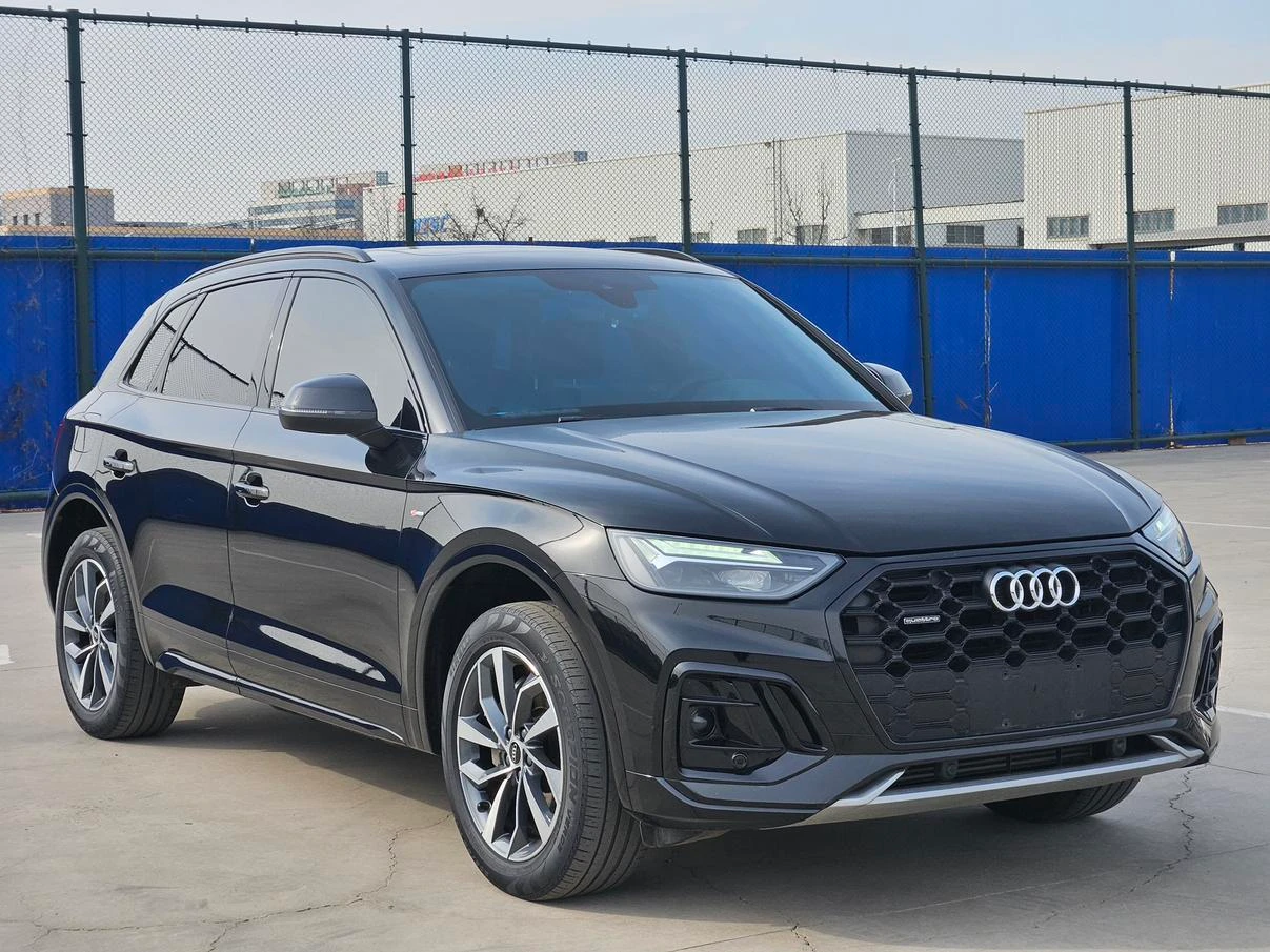 Audi Q5L 40 TFSI Luxury Sport - exterior