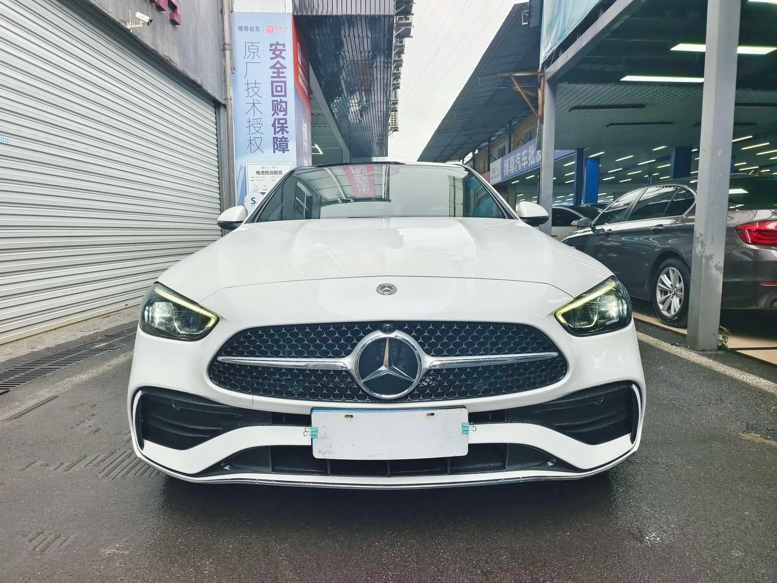 Mercedes-Benz C-Class  260 L Sport