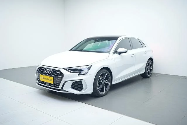 Audi A3 35 TFSI Fashion Sport Trim