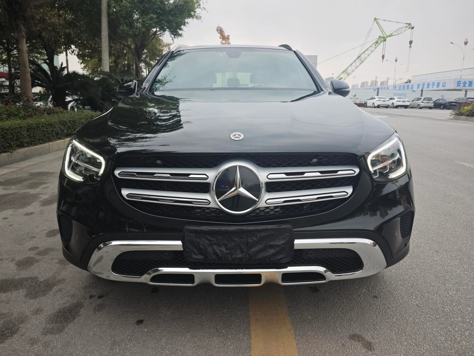 Mercedes-Benz GLC-Class GLC260 L 4MATIC Dynamic Edition - exterior