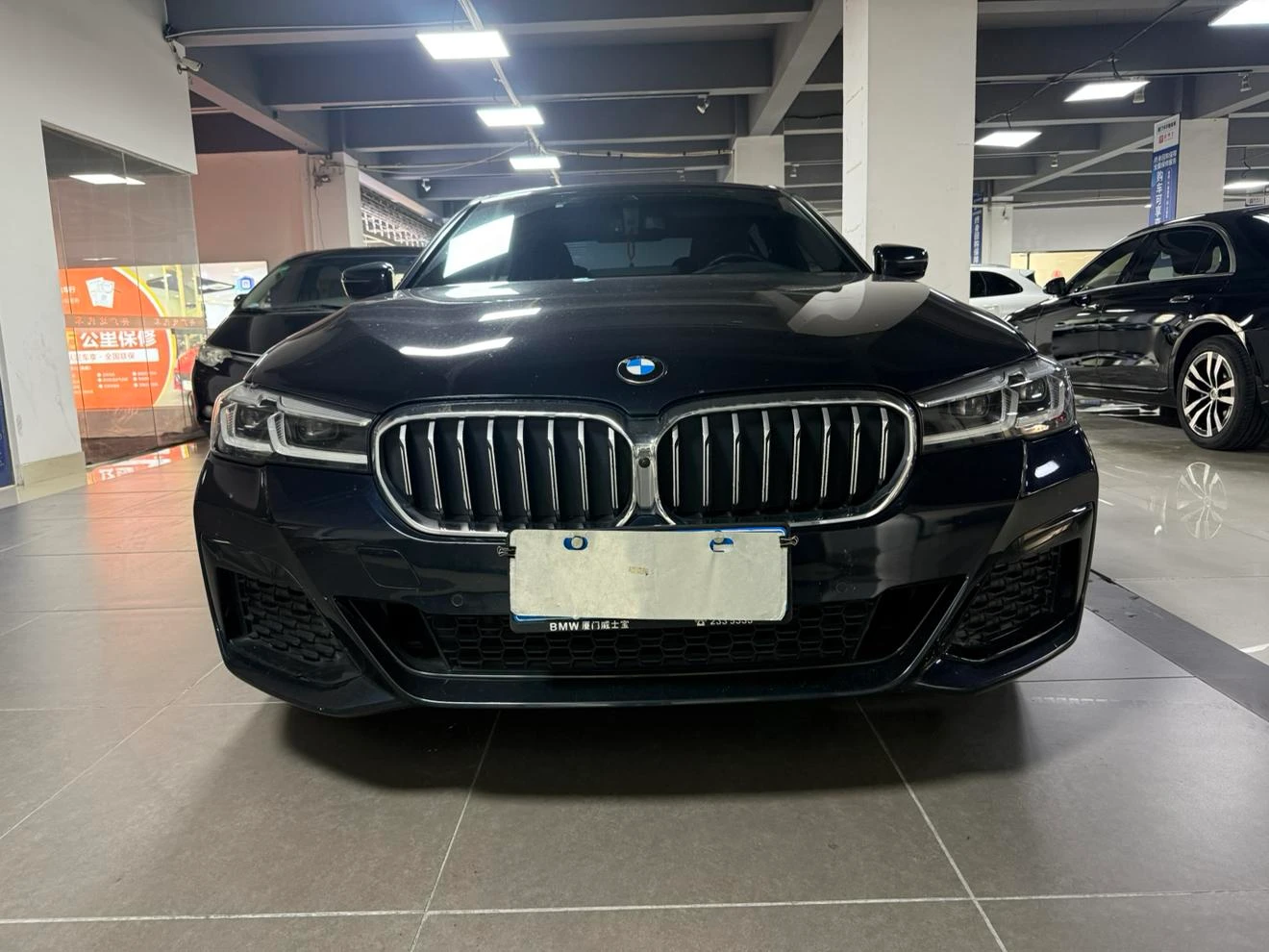 BMW 5 Series 530Li Premium M Sport Package - exterior