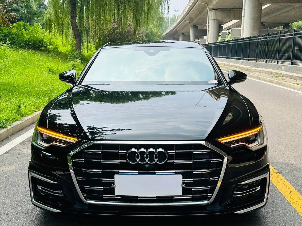 Audi A6L 40 TFSI Luxury Dynamic - exterior