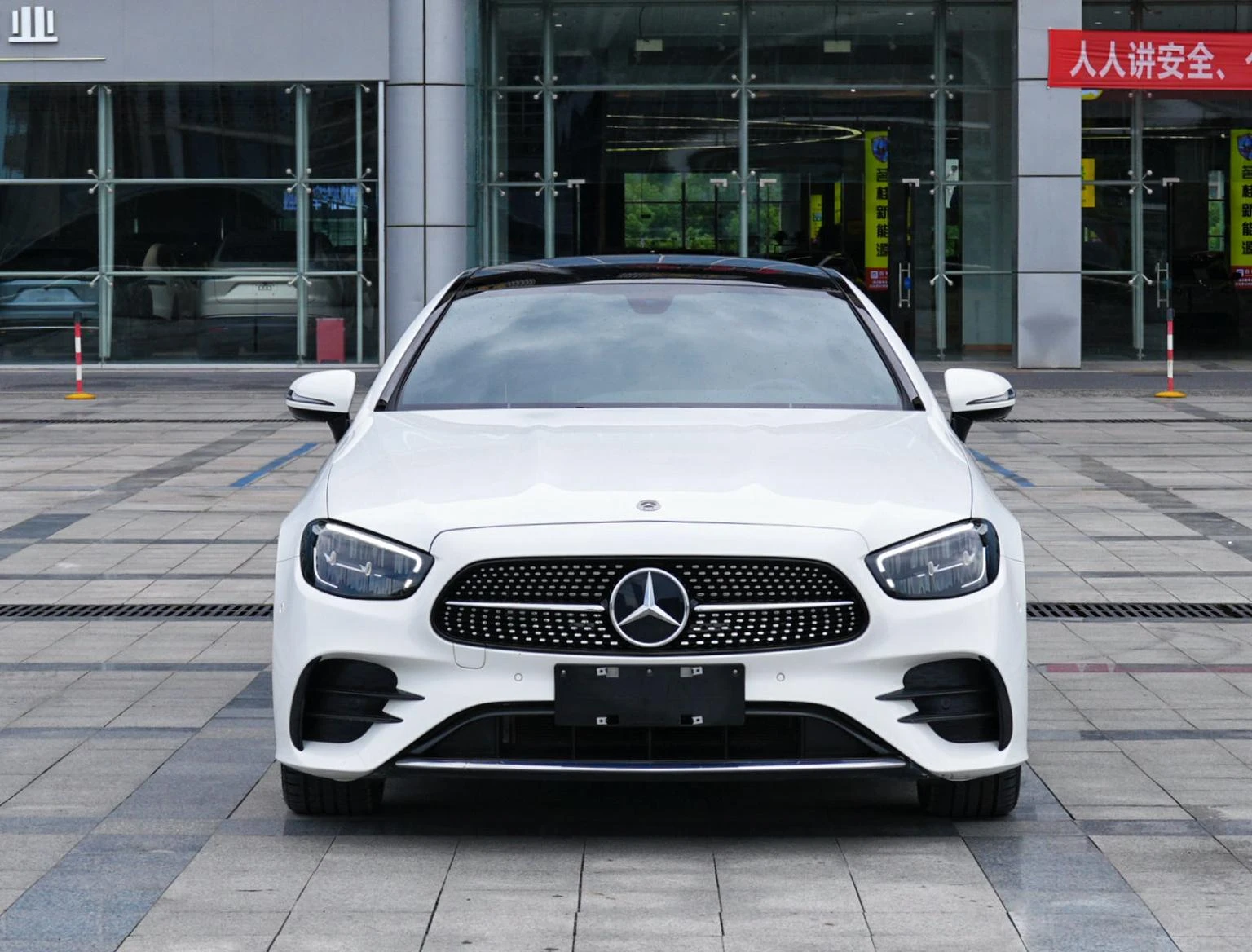 Mercedes-Benz E-Class 260 Coupe