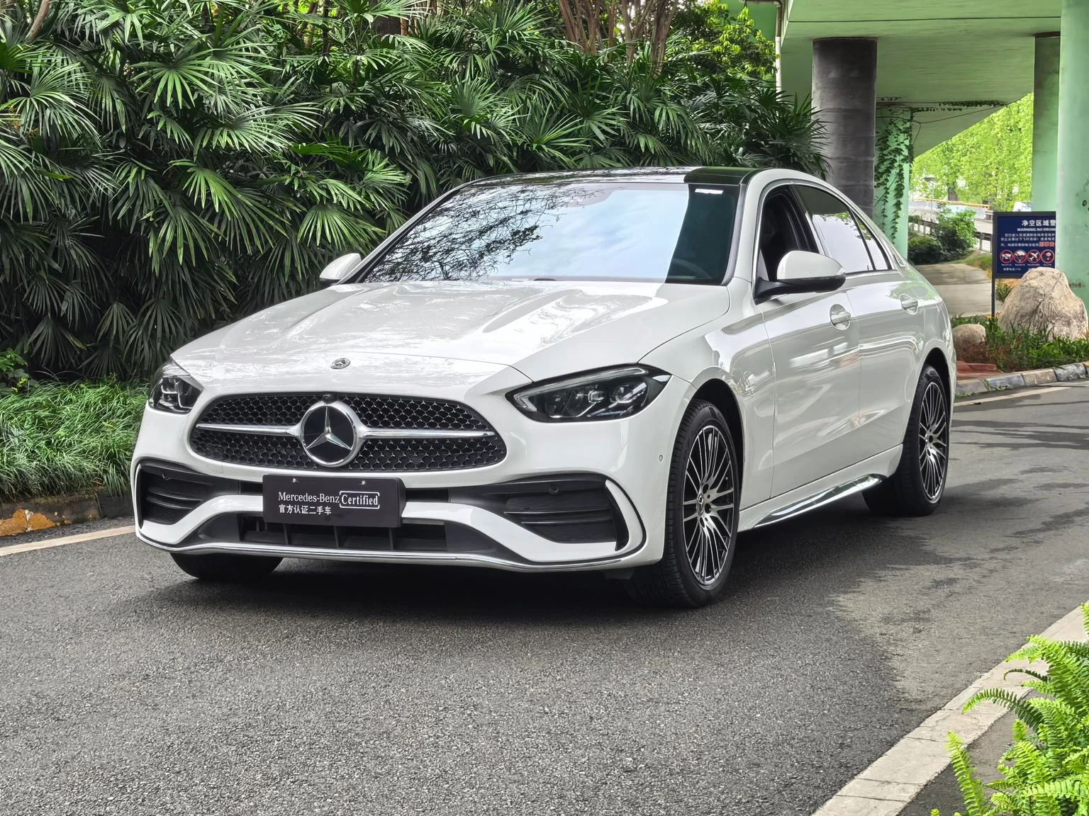 Mercedes-Benz C-Class C260L Facelift Sport Edition - exterior