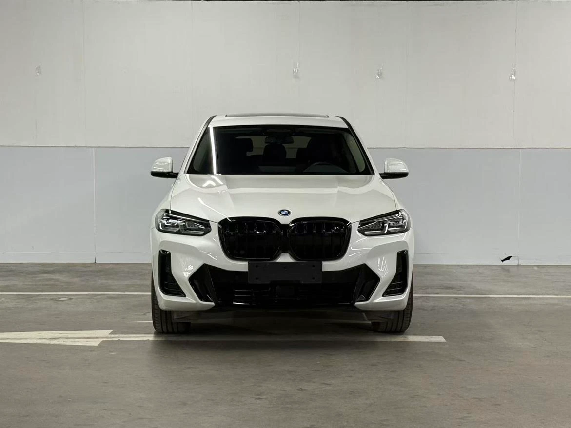 BMW iX3 Leading - exterior