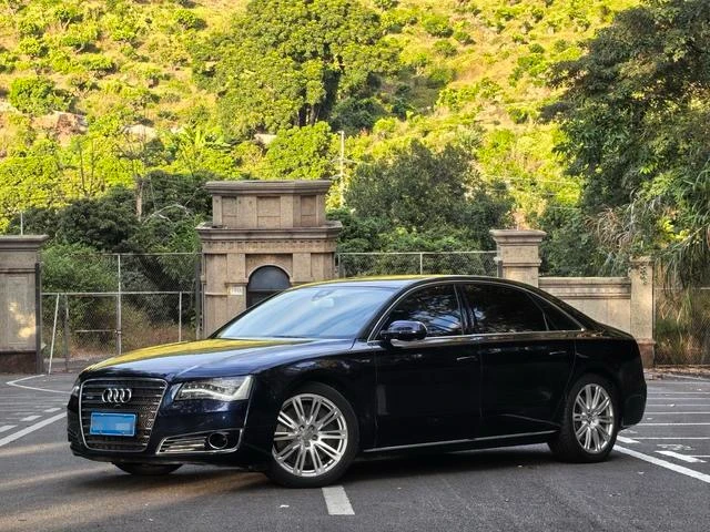 Audi A8 