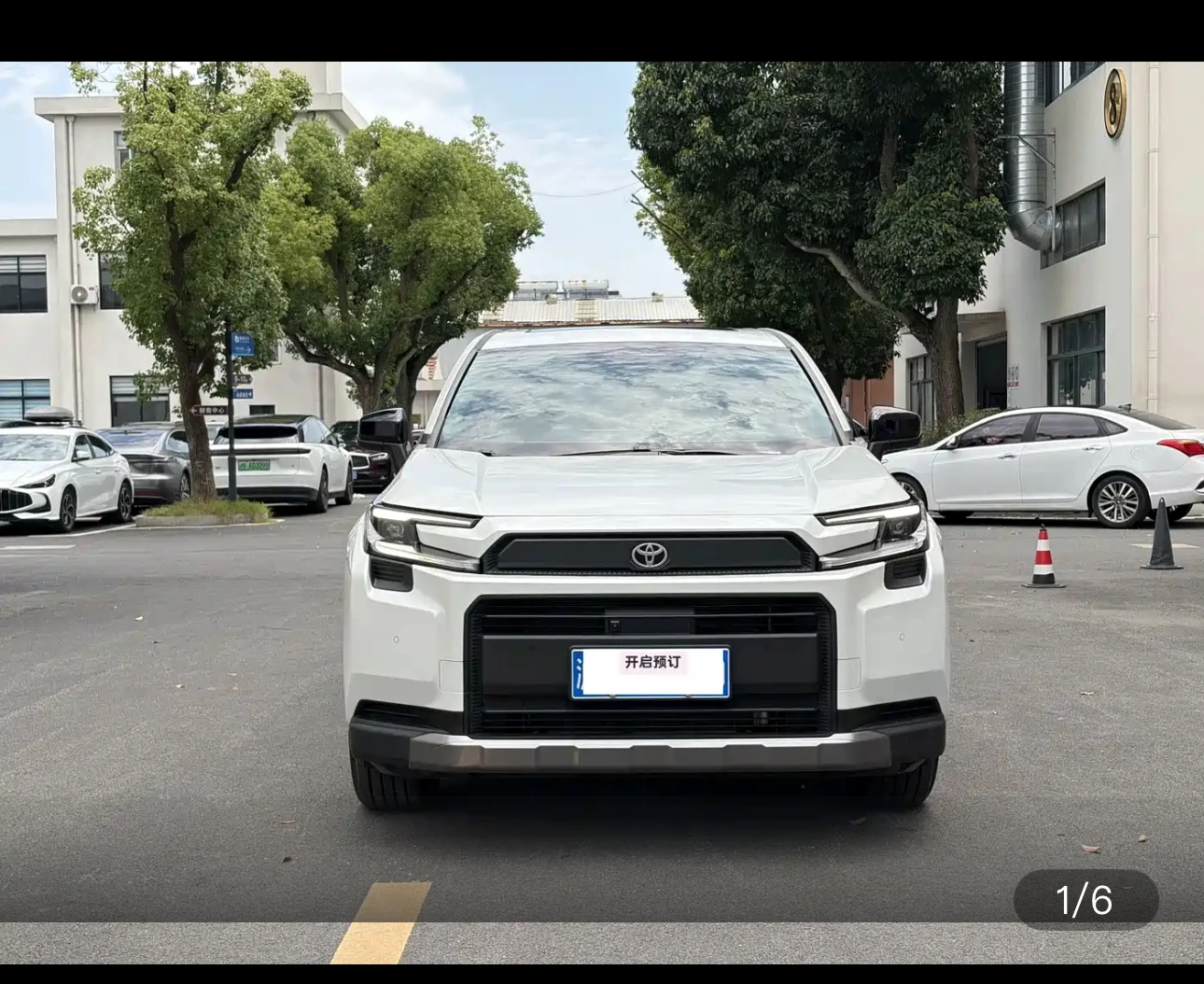 Toyota RAV4 2WD Luxury Edition