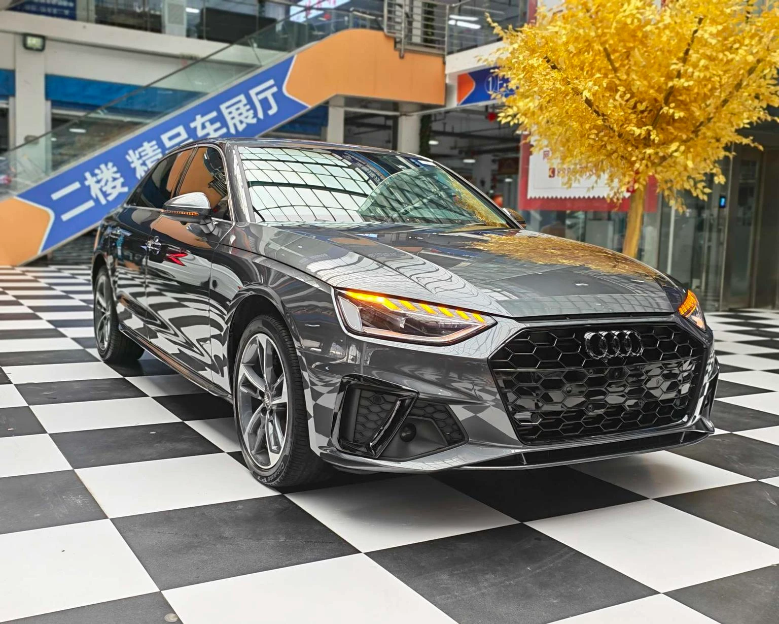 Audi A4L 40 TFSI Fashion Dynamic - exterior