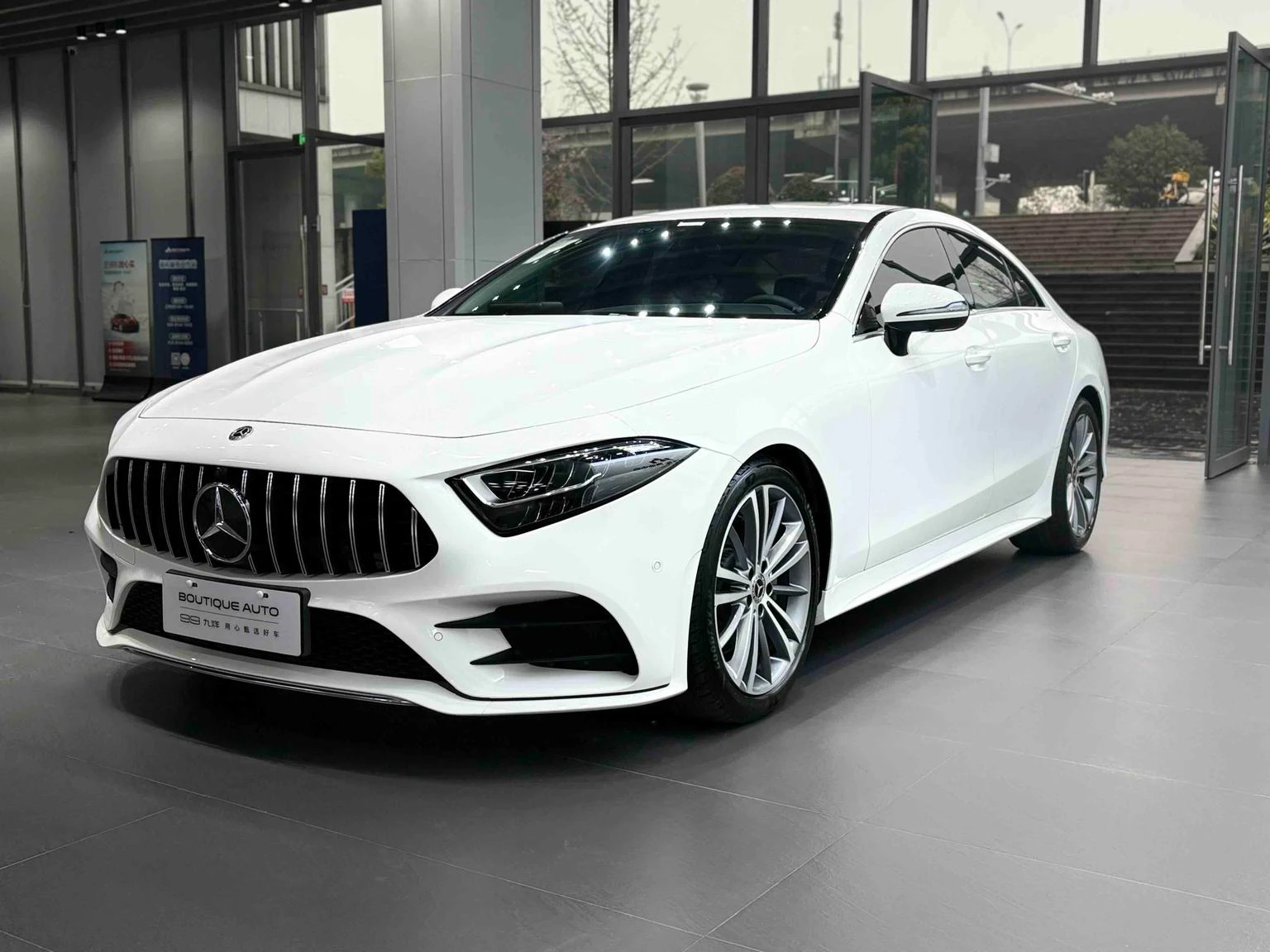 Mercedes-Benz CLS-Class CLS300 - exterior