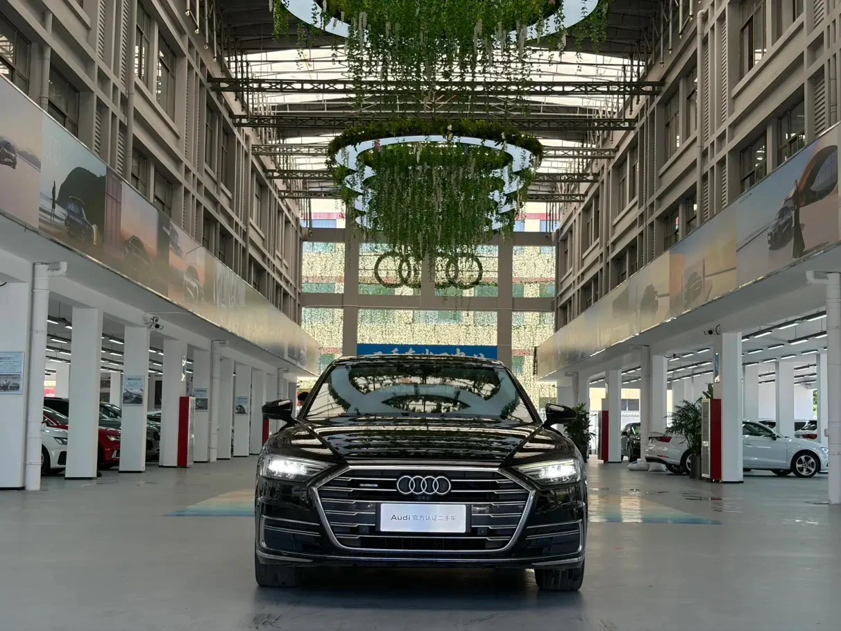 Audi A8L 50 TFSI Comfort Trim - exterior