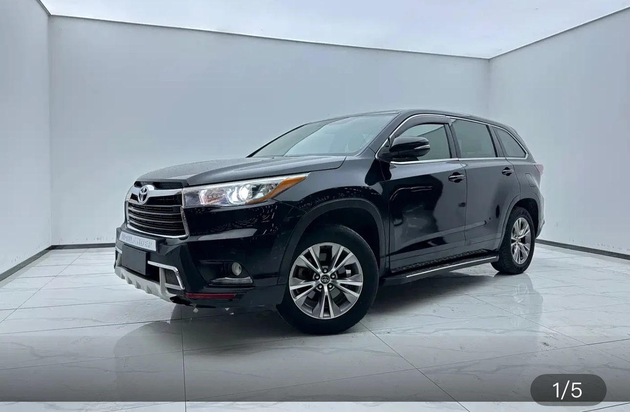 Toyota Highlander 2WD Elite Edition, 5-seater