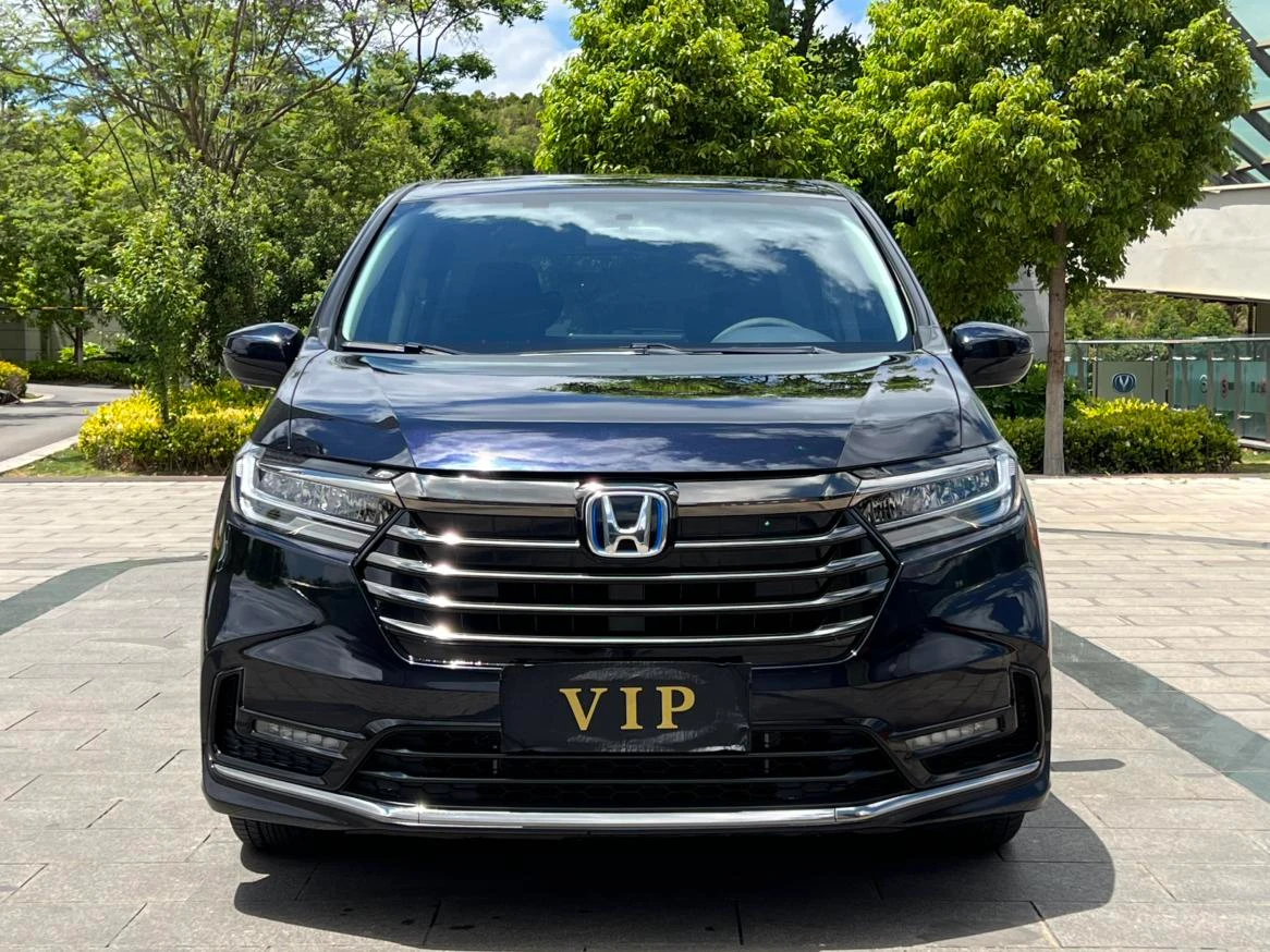 Honda Odyssey 2.0L e:HEV Sharp Enjoyment Edition - exterior