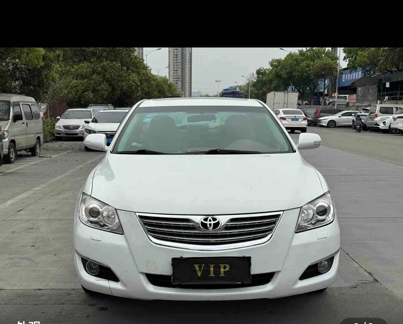 Toyota Camry 240G - exterior