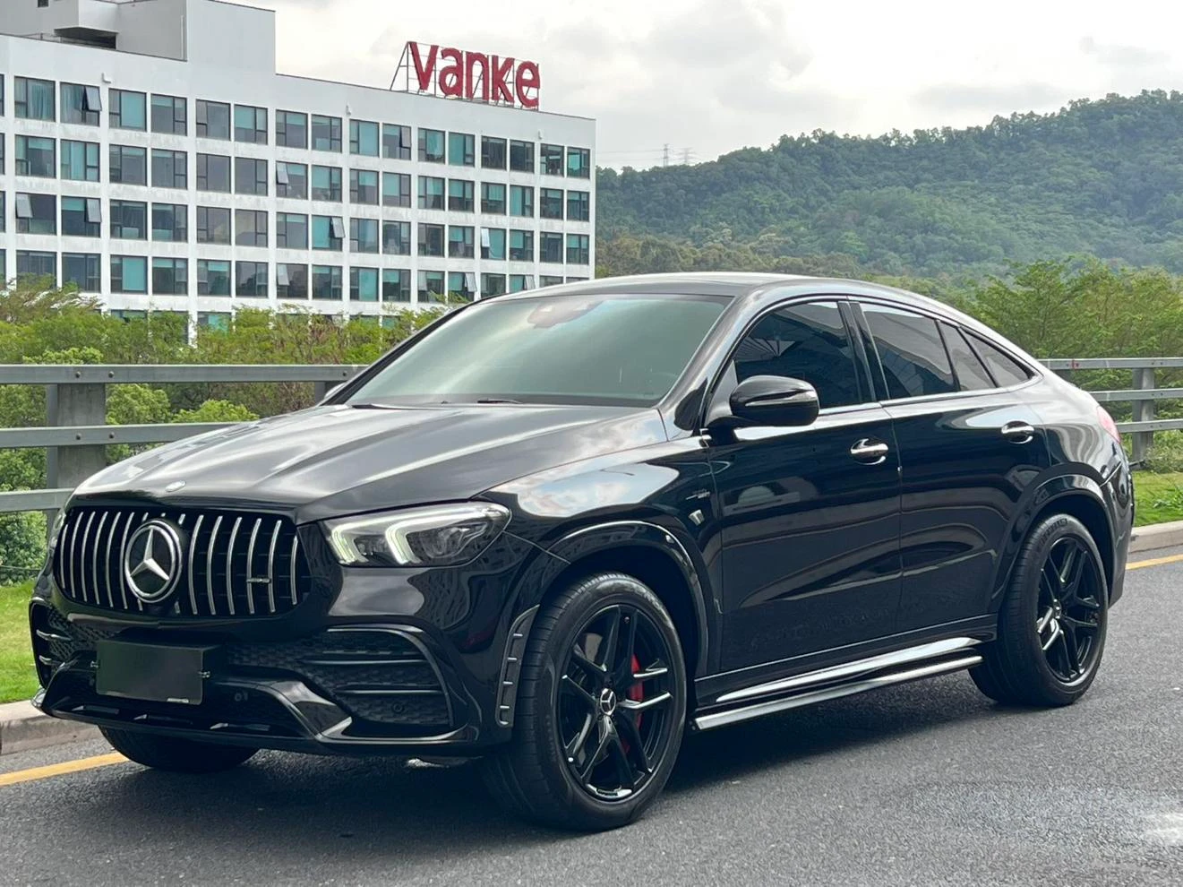 Mercedes-AMG GLE 53 4MATIC+ Coupe - exterior