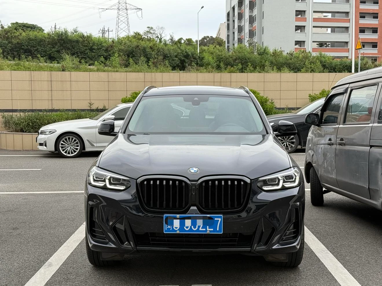 BMW X3 xDrive30i Leading M Night Package - exterior
