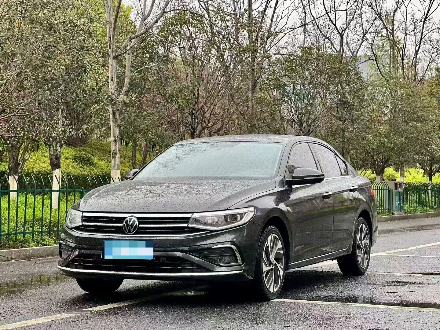Volkswagen Bora 200TSI DSG 2WD (Zhixing PRO / Smart Trim)