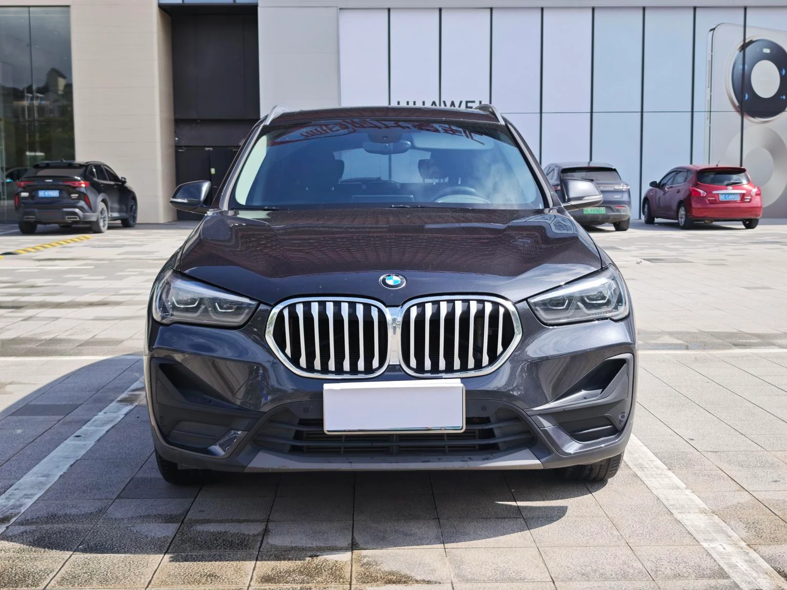 BMW X1 sDrive25Li Leading