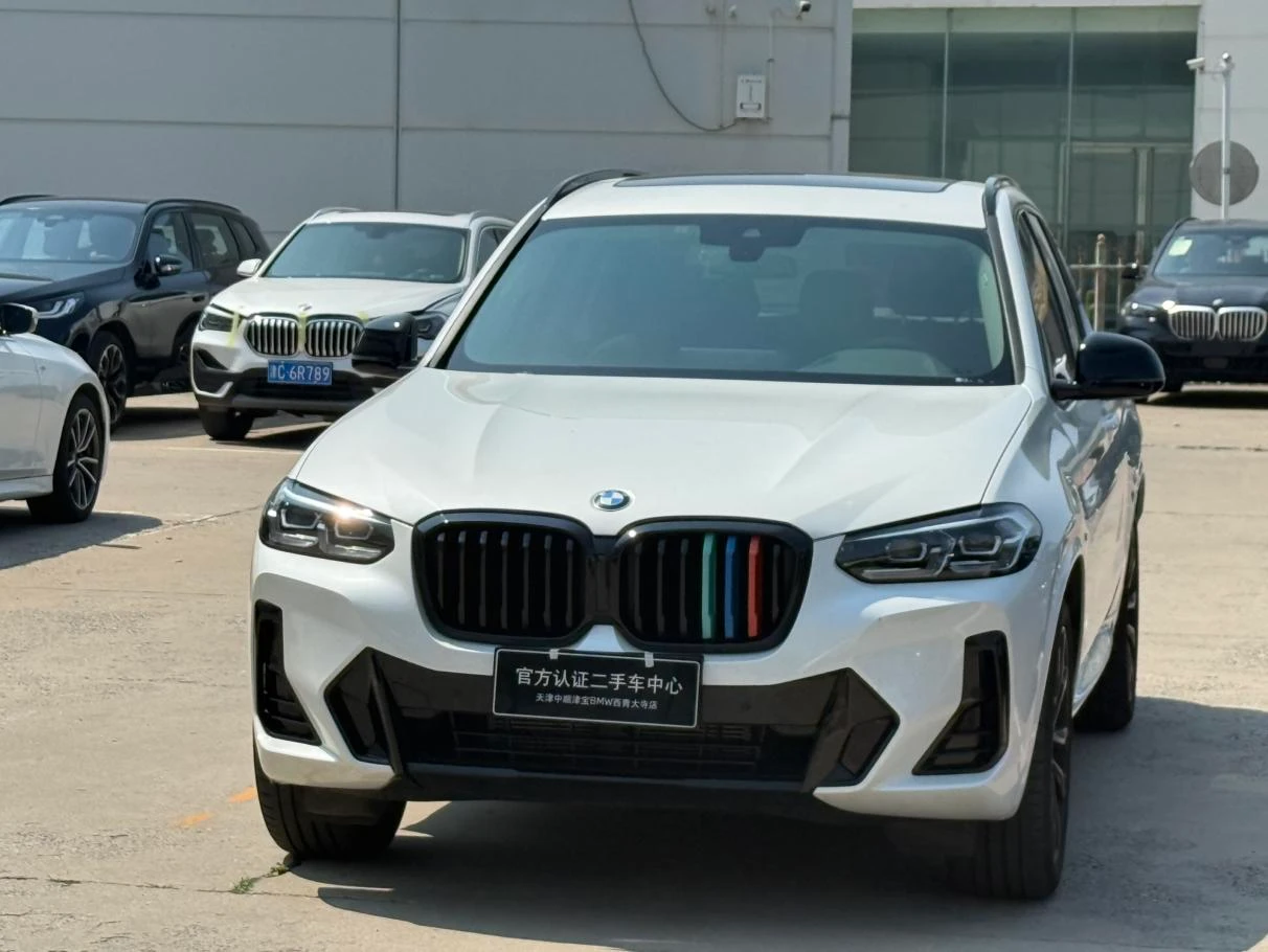 BMW X3 xDrive30i Leading M Shadow Edition Package - exterior