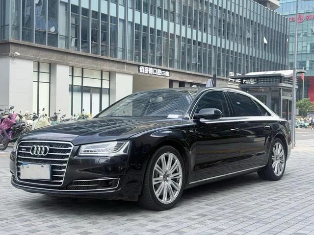 Audi A8L 6.3 FSI W12