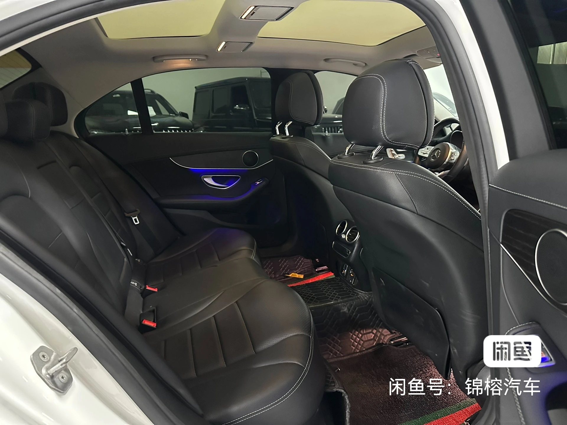 Mercedes-Benz C260L Sport - interior