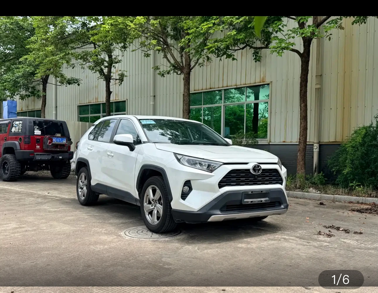 Toyota RAV4 2.0L CVT 2WD (Style Trim) - exterior