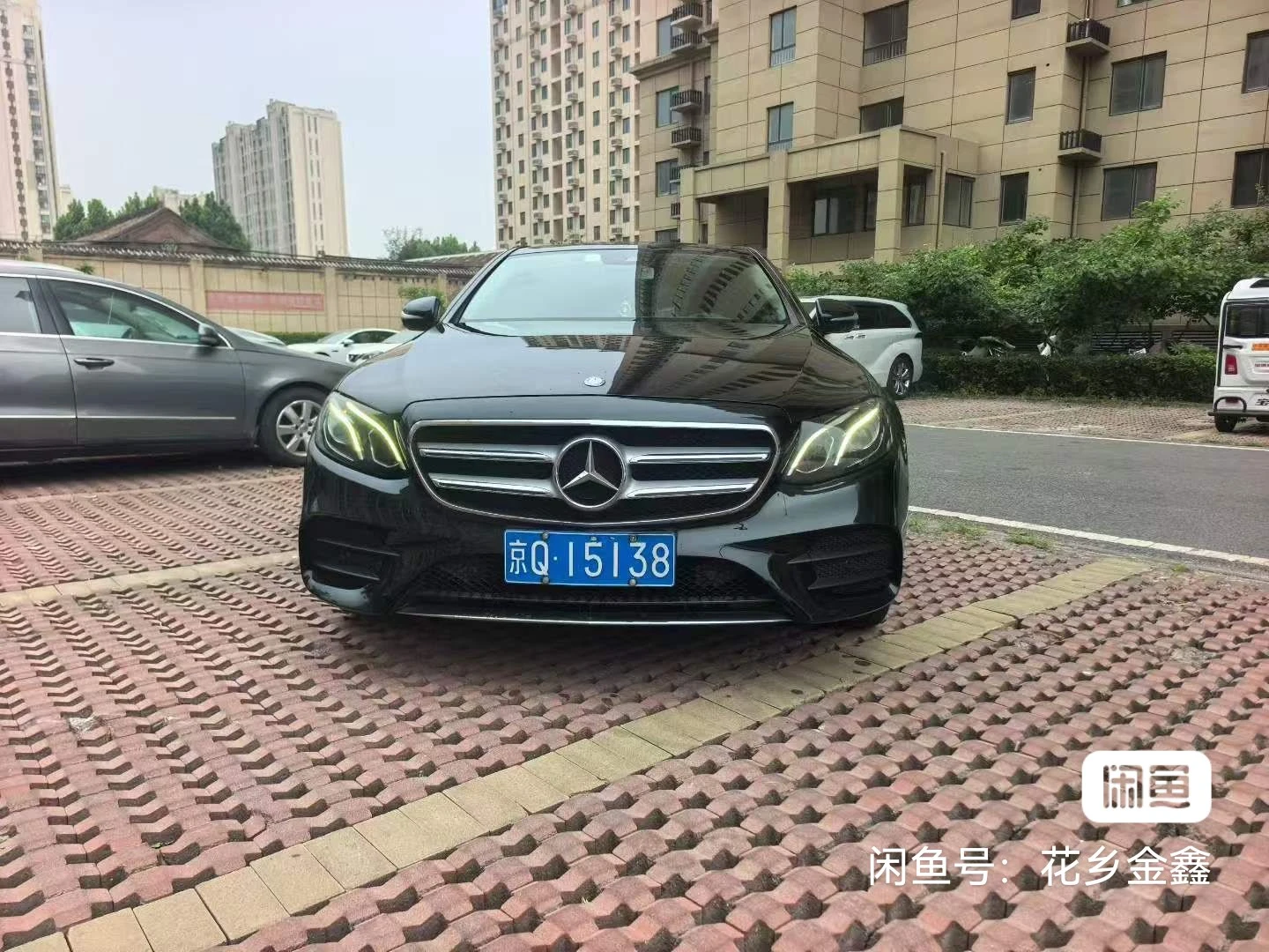 Mercedes-Benz E300 Sport  - engine
