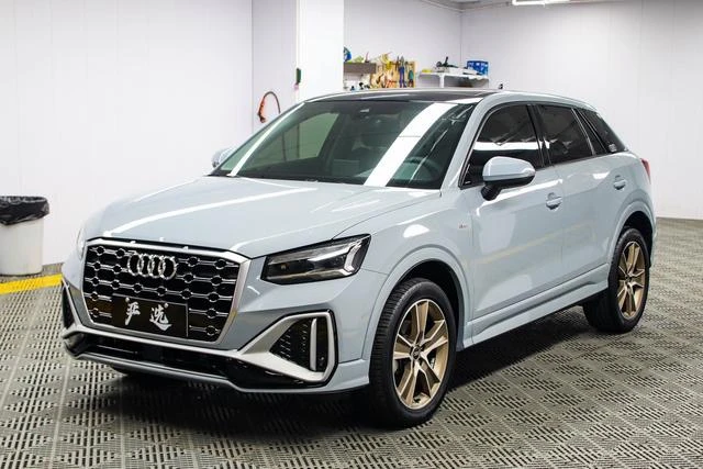 Audi Q2L 35TFSI Fashion Dynamic