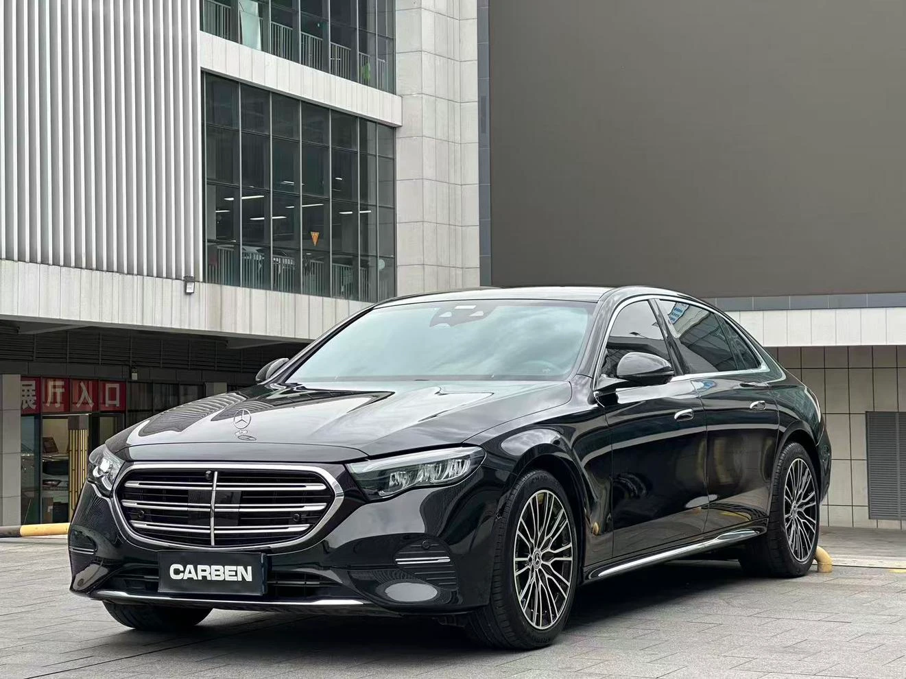 Mercedes-Benz E-Class E 300 L Facelift - exterior