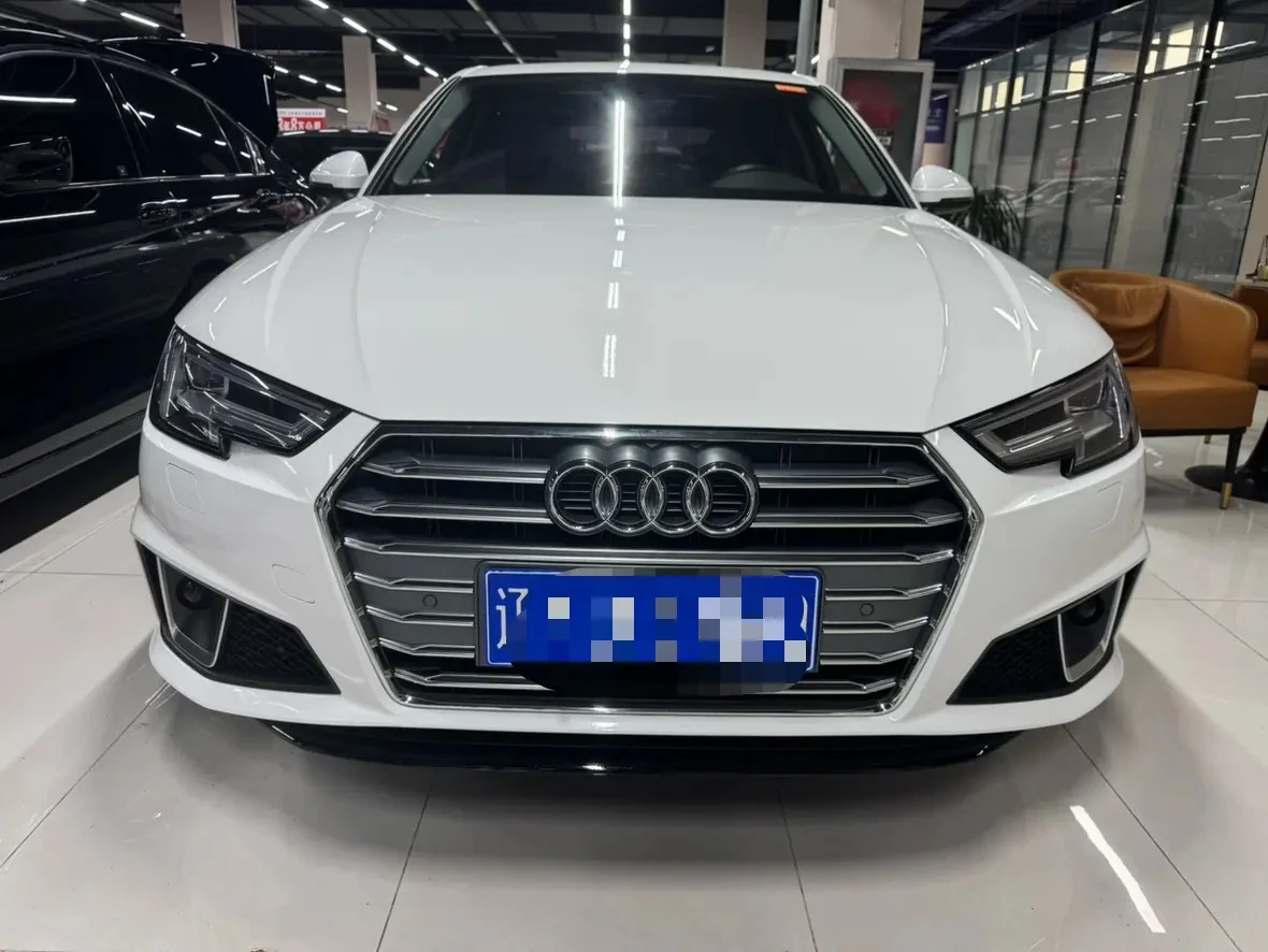 Audi A4L 40 TFSI Progressive - exterior