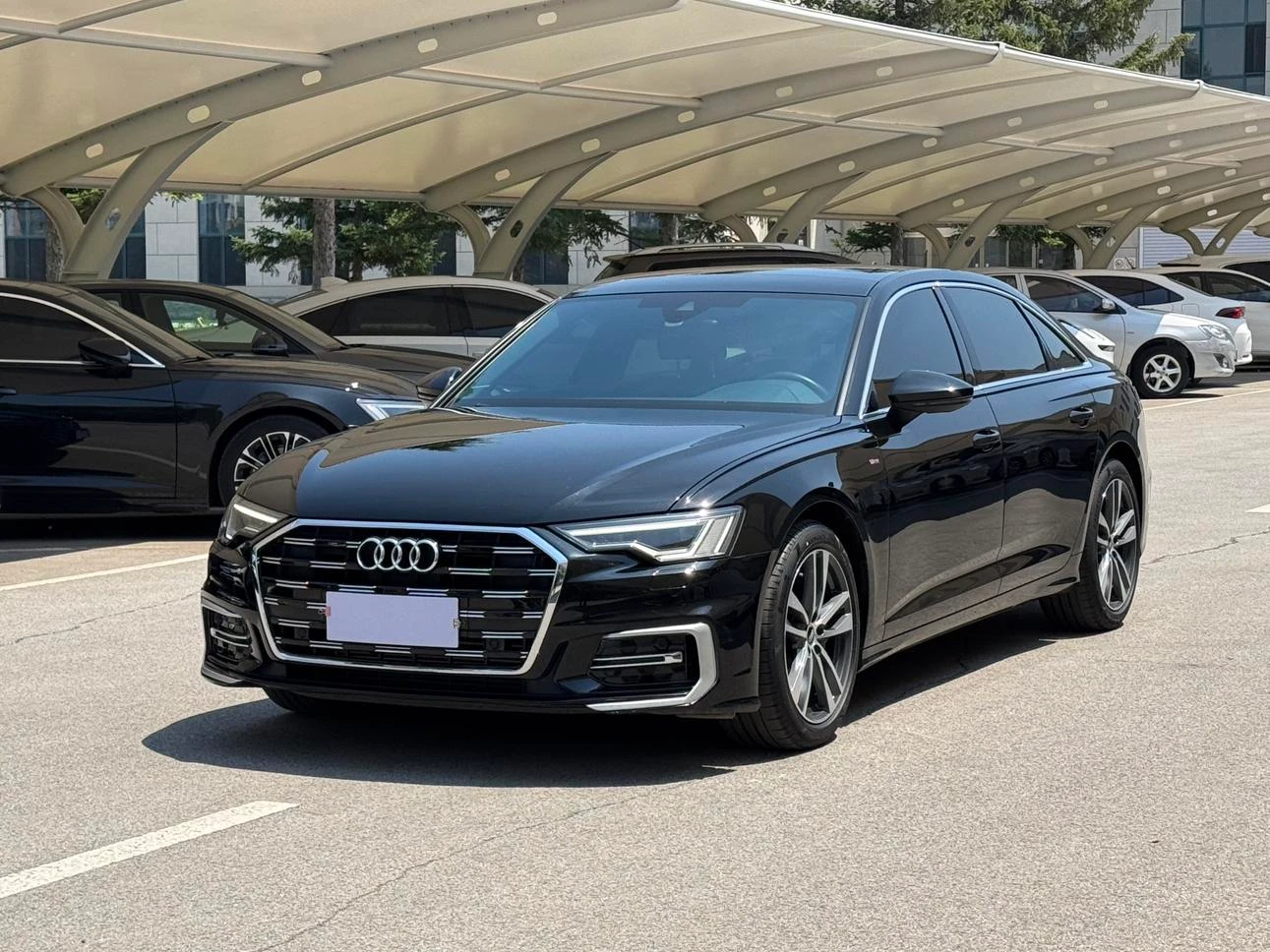 Audi A6L  40 TFSI 
