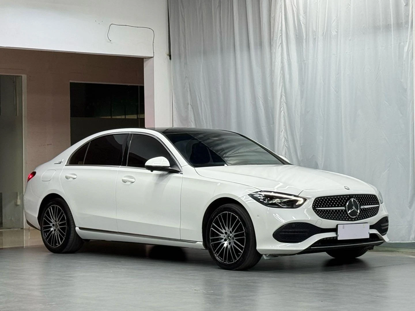 Mercedes-Benz C-Class  260 L Sport - exterior